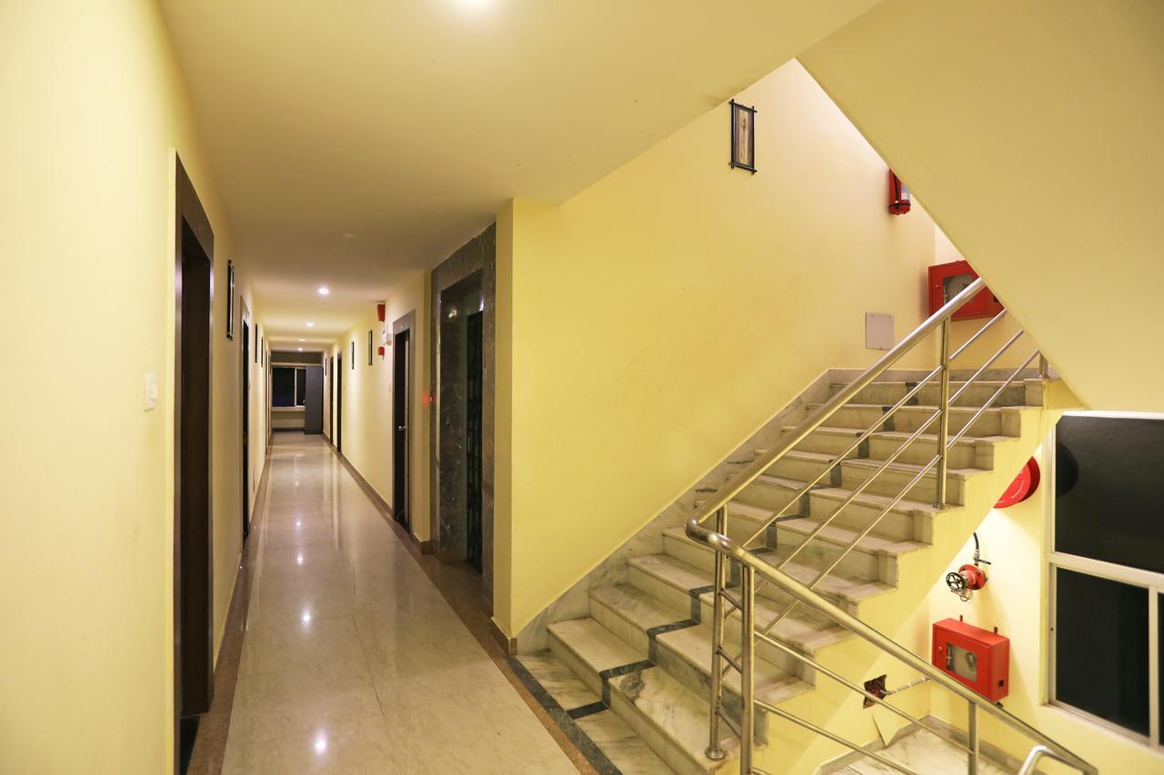 Oyo 15206 Hotel Sonar Gaon Puri Eksteriør billede