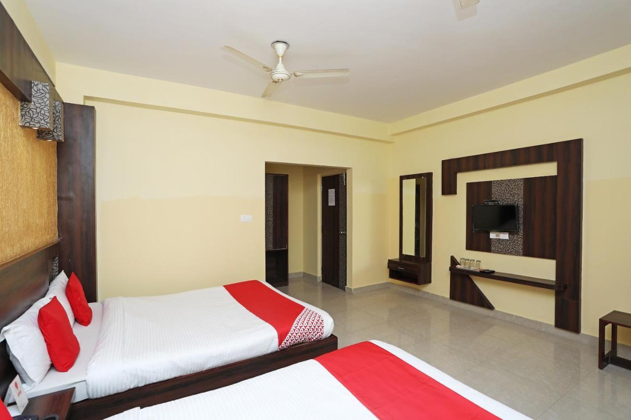 Oyo 15206 Hotel Sonar Gaon Puri Eksteriør billede